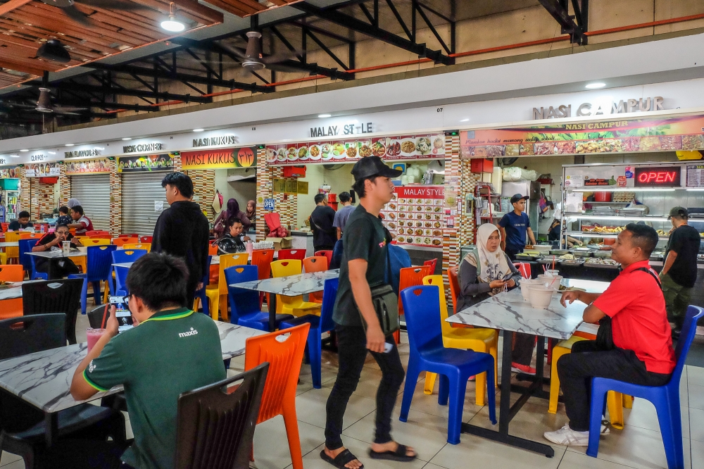 Food tourism must be redesigned for Malaysia to reclaim its identity with a global audience. — Picture by Yusof Mat Isa