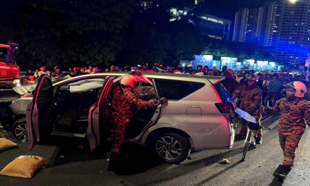 Family of seven narrowly escapes death in Penang car crash | Malay Mail