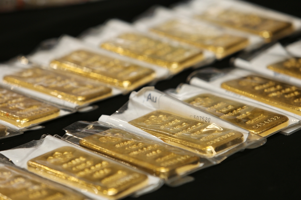 MACC seized approximately RM170 million in cash ( in various international currencies), 16 kilogrammes of gold bullion following investigations into alleged corruption and money laundering involving former prime minister Datuk Seri Ismail Sabri Yaakob. — Picture by Choo Choy May