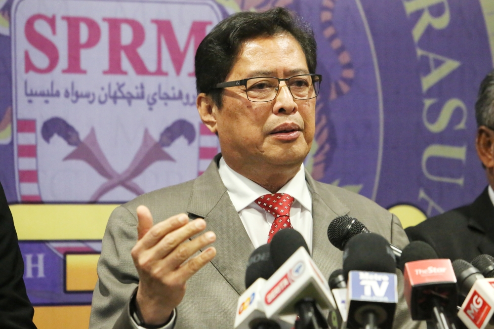 MACC Chief Commissioner Tan Sri Azam Baki said corruption laws apply universally, not just to those in the government sector. — Picture by Choo Choy May