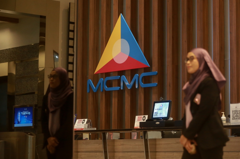 The MCMC logo which can be seen here at Malaysian Communication and Multimedia Commission office, Cyberjaya. — Picture by Sayuti Zainudin