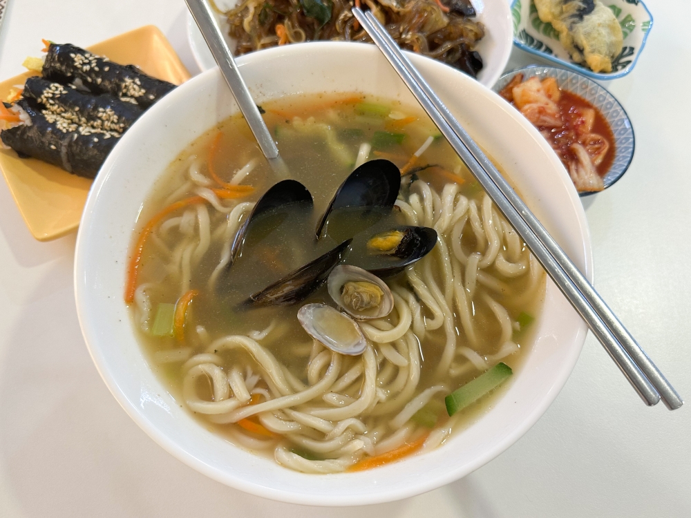 A bowl of ‘kalguksu’ known as Korean soul food is so comforting — Picture by Lee Khang Yi