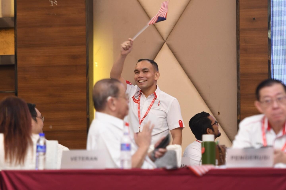 Newly appointed DAP national vice-chairman Syahredzan Johan is committed to continuing his role as the party’s ‘ambassador’ in gaining greater support from the Malay community. — Picture via Facebook/Syahredzan Johan