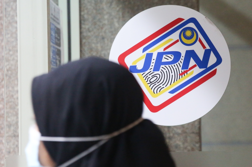 According to a source, the syndicate employs individuals to pose as a relative of the baby to submit forged documents on the baby’s birth at the NRD counter during the registration process. — File picture by Choo Choy May