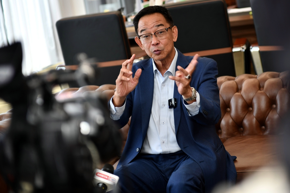 The Sarawak-Malaysia My Second Home (S-MM2H) programme continues to see strong international interest, with China emerging as the top applicant country over the past two months, said Datuk Seri Abdul Karim Rahman Hamzah. — Bernama pic