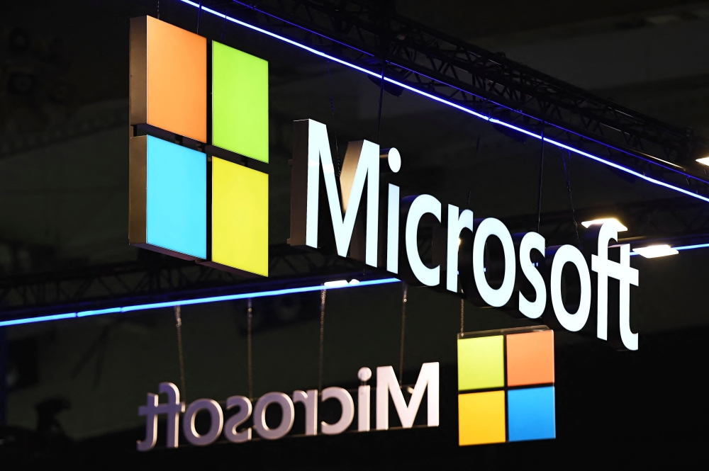 Microsoft Malaysia managing director Laurence Si said the tech giant’s investments in Malaysia, including the upcoming cloud region launch, are proceeding as planned. — AFP pic