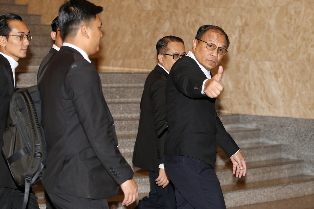 Attorney General of Malaysia Datuk Mohd Dusuki Mokhtar gives a thumb up ahead of the hearing in the Federal Court, Putrajaya. March 24, 2025. — Picture by Choo Choy May
