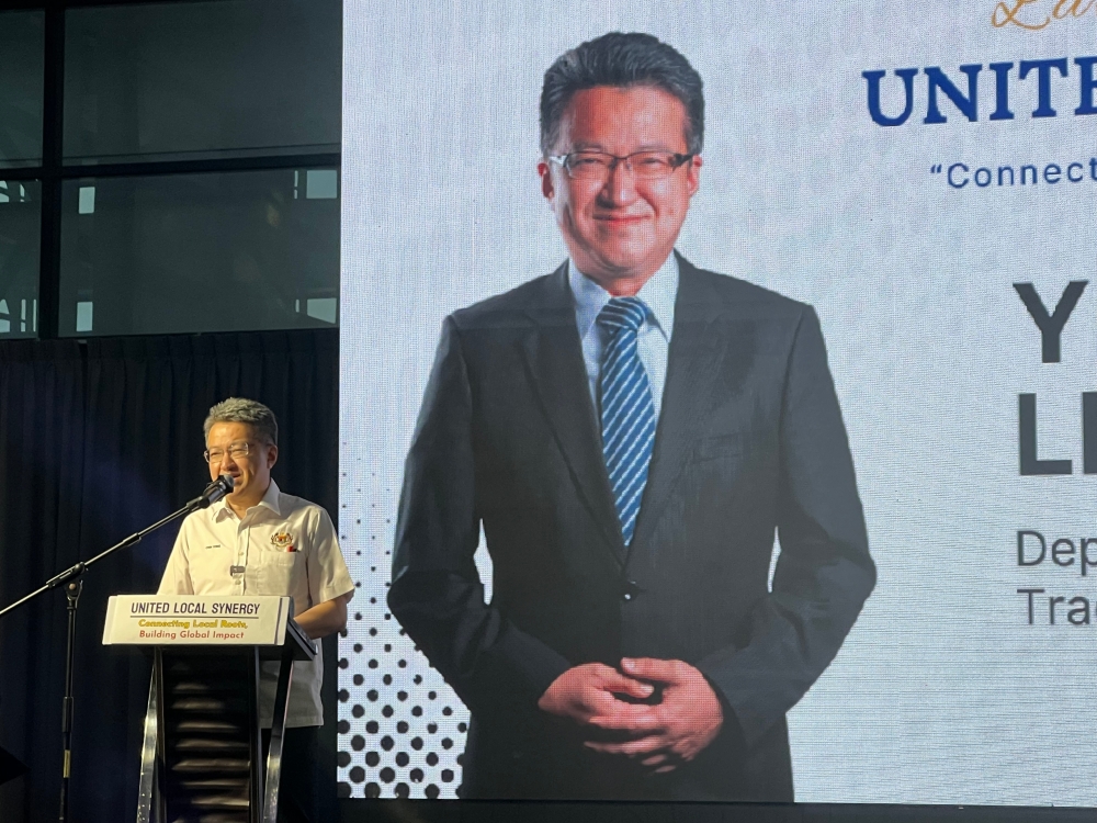 Deputy Investment, Trade and Industry Minister Liew Chin Tong said local talents are being enticed to work in Singapore with a higher pay that local industries may not be able to match. — Picture by Opalyn Mok