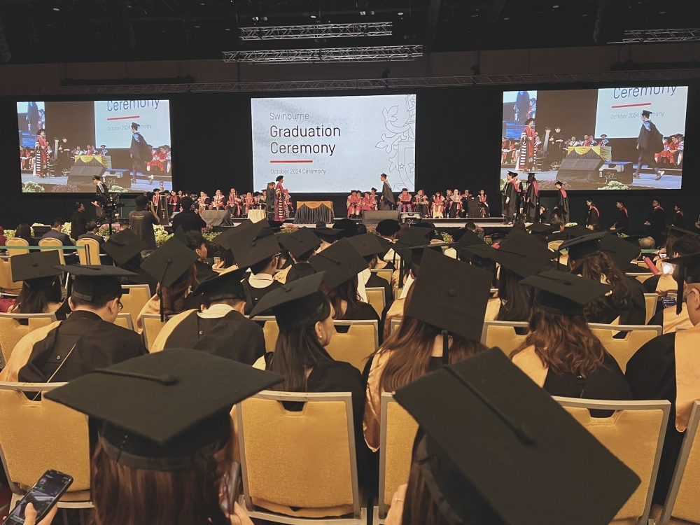 he approved programmes under FTES include Undergraduate Degrees in STEM (Science, Technology, Engineering and Mathematics), Law, Medical, Accounting, and Finance. — The Borneo Post pic