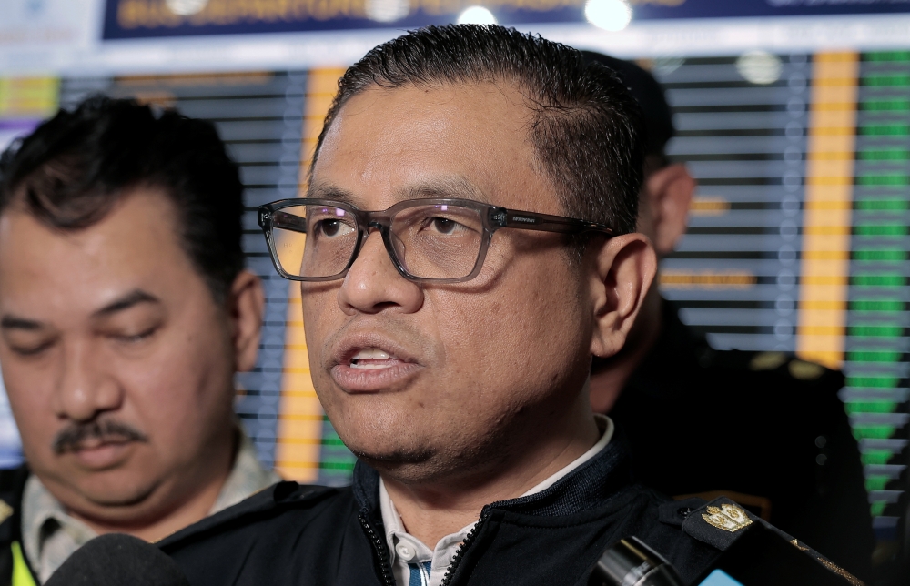 Road Transport Department (JPJ) director-general Datuk Aedy Fadly Ramli said that disciplinary action had already been taken against the two officers involved. — Bernama pic