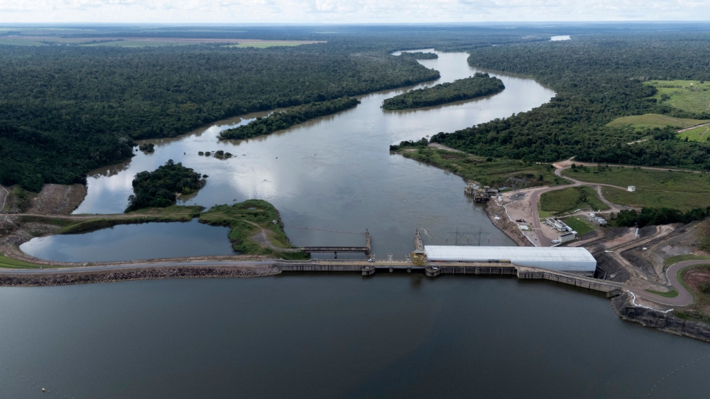 A family of five zogue-zogue monkeys (Plecturocebus bernhardi) is struggling to survive, caught between deforestation and the flooding of the forest caused by a hydroelectric dam that local residents denounce as harmful. — AFP pic