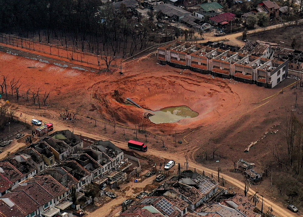 The aftermath of the gas pipeline fire at Jalan Putra Harmoni, Putra Heights, as seen at noon on Wednesday. — Bernama pic