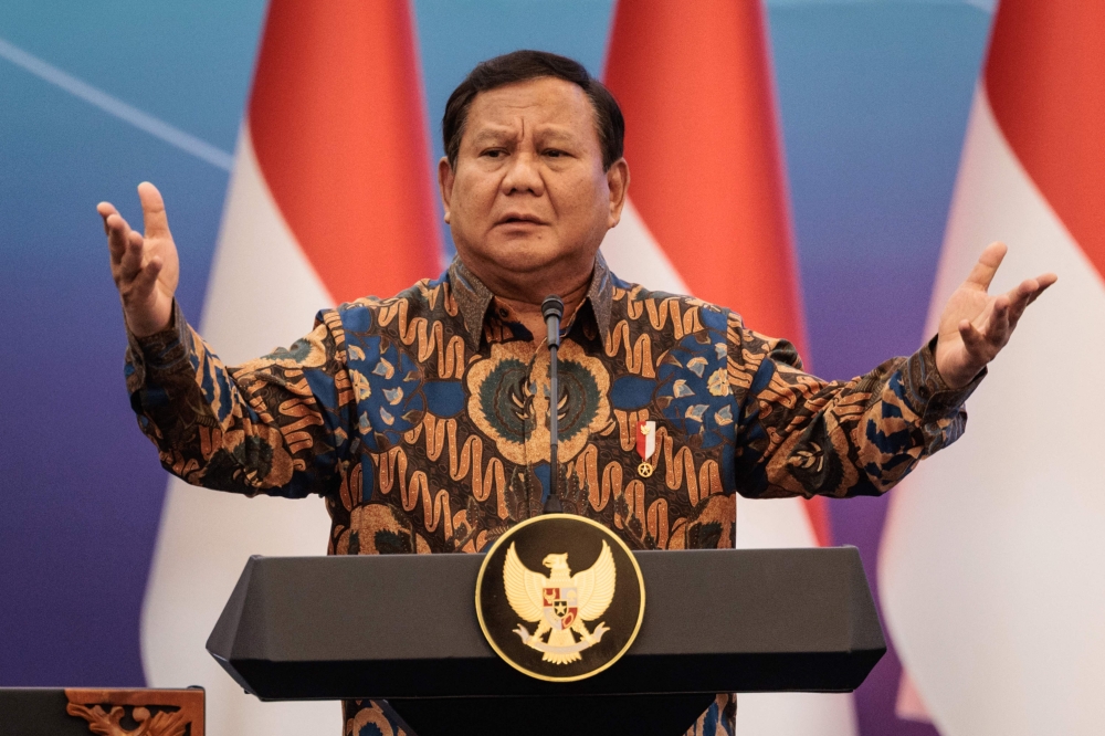 Indonesia President Prabowo Subianto today said he was prepared to grant temporary shelter to Palestinians affected by the war in Gaza between the Israeli military and the territory’s rulers Hamas. — AFP pic