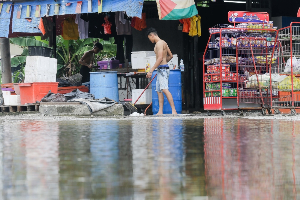 Many internal auditors lack expertise in environmental risk assessment. — Picture by Sayuti Zainudin