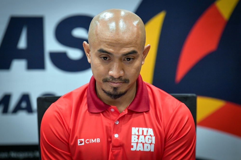 Datuk Mohd Azizulhasni Awang must earn a spot to be in the Malaysian squad for the 2025 Track Cycling World Championships in Santigo, Chile. — Bernama pic
