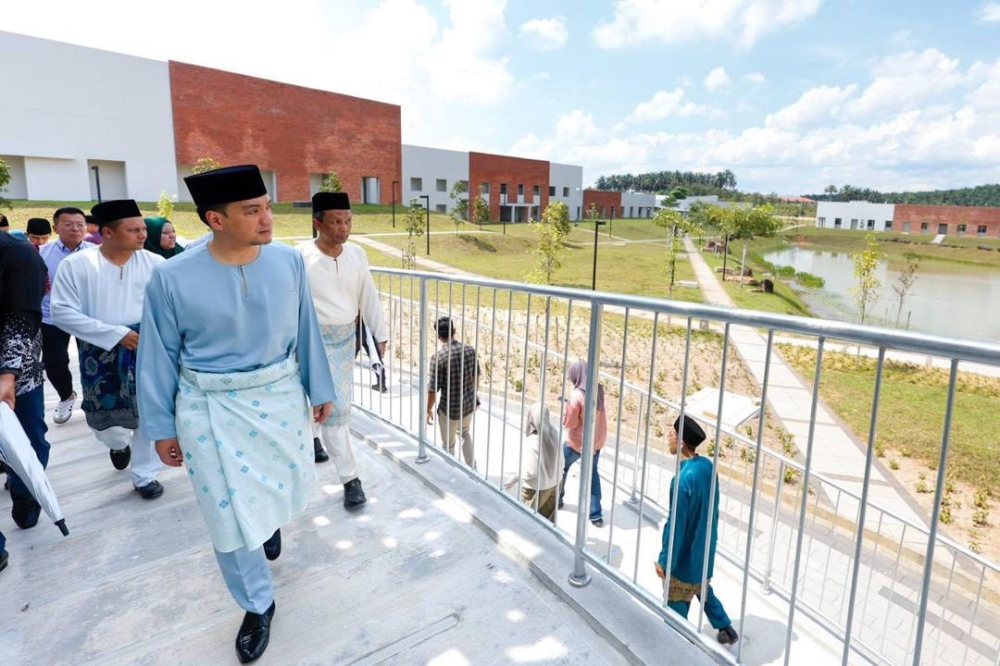 Johor Menteri Besar Datuk Onn Hafiz Ghazi inspects work at the  Skills Johor campus in Kota Tinggi. — Picture from Facebook/ Onn Hafiz Ghazi