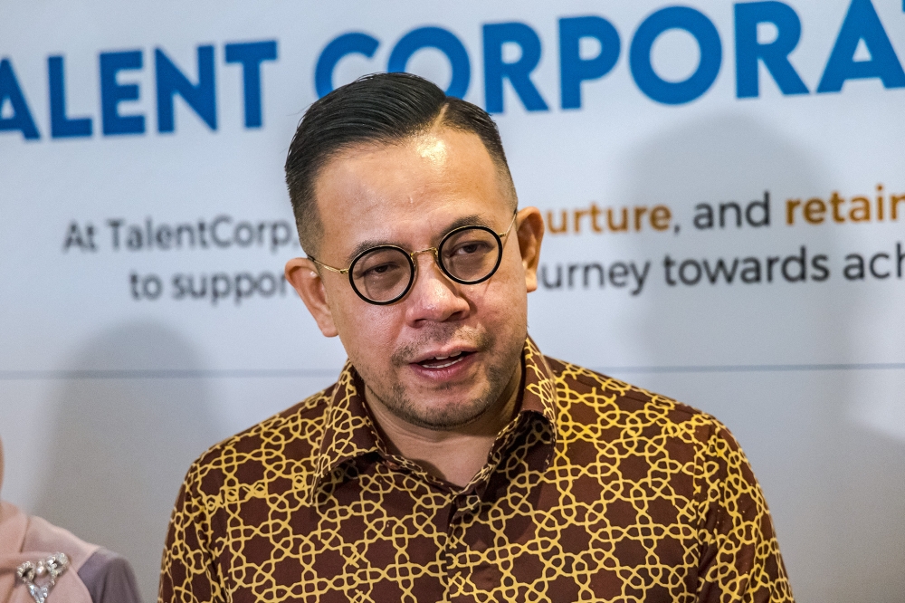 In a statement yesterday, the Human Resources Ministry outlined a vision to move beyond the conventional “Made in Penang/Malaysia” branding to a new paradigm — “Made by Penang/Malaysia” — emphasising homegrown innovation, technology ownership, and talent development. — File picture by Firdaus Latif