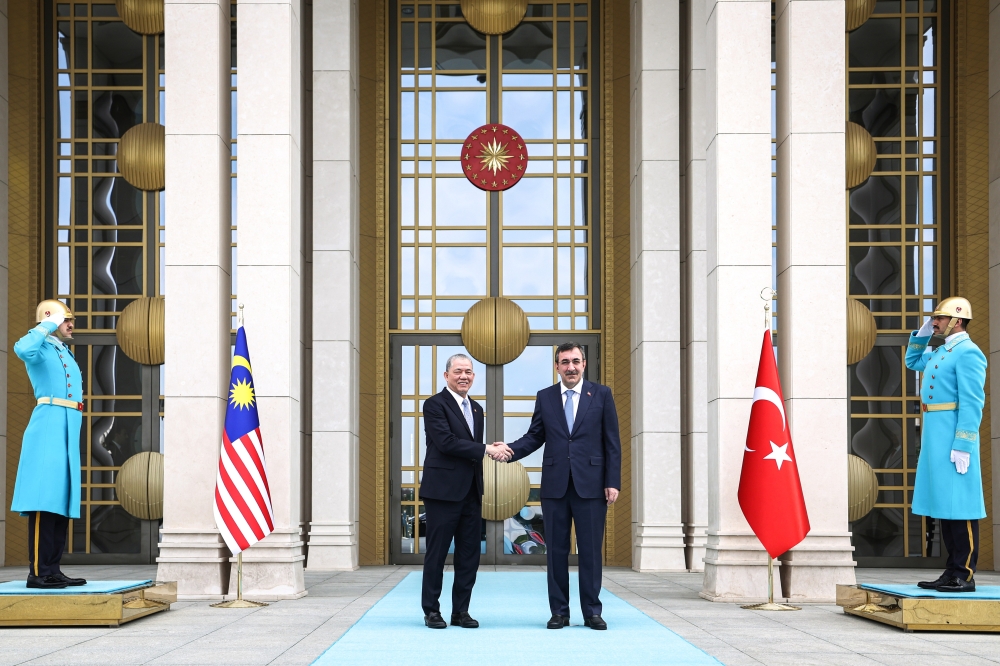Deputy Prime Minister Datuk Seri Fadillah Yusof pays a courtesy call on Türkiye’s Vice President, Cevdet Yilmaz at the Presidential Complex in Ankara April 22, 2025. — Bernama pic