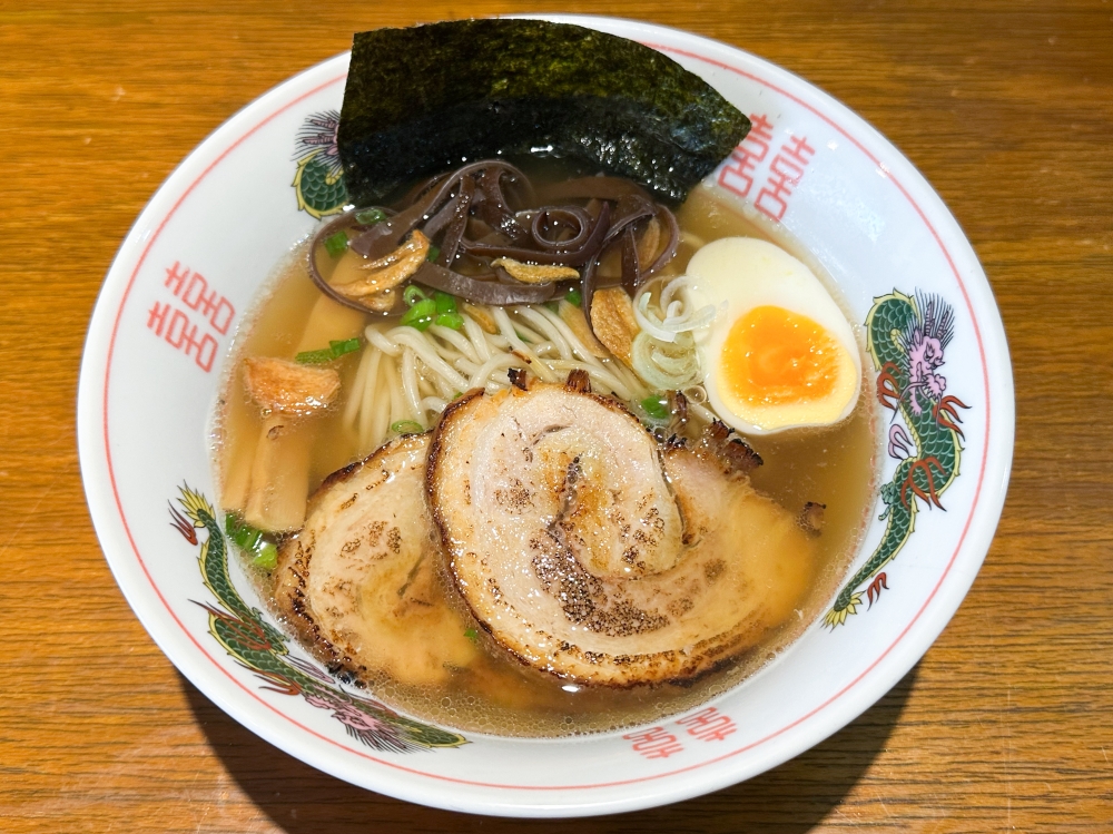 Tonkotsu Shio Ramen brings double happiness with that luscious Pork Belly Chashu. — Picture by Lee Khang Yi