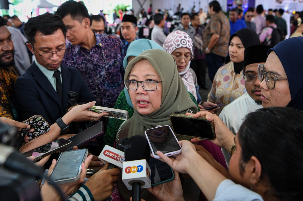 Any objections or appeals filed by PKR leaders over the party’s branch-level elections will be reviewed by the relevant internal committees before any further action is taken, said the party’s Election Committee (JPP) chairperson Datuk Seri Dr Zaliha Mustafa. — Bernama pic