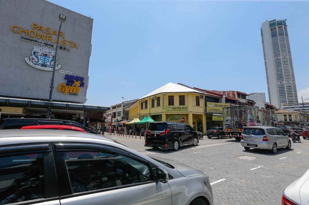State Local Government, Town and Country Planning Committee chairman H’ng Mooi Lye said notifications of fines will be sent directly to motorists through the Penang Smart Parking app. — Picture by Sayuti Zainudin