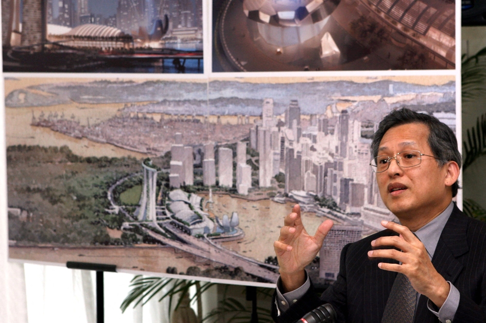 A file photographs show Kwek Leng Beng, executive chairman of City Development Limited, at a press briefing in Singapore on April 7, 2006. — AFP pic