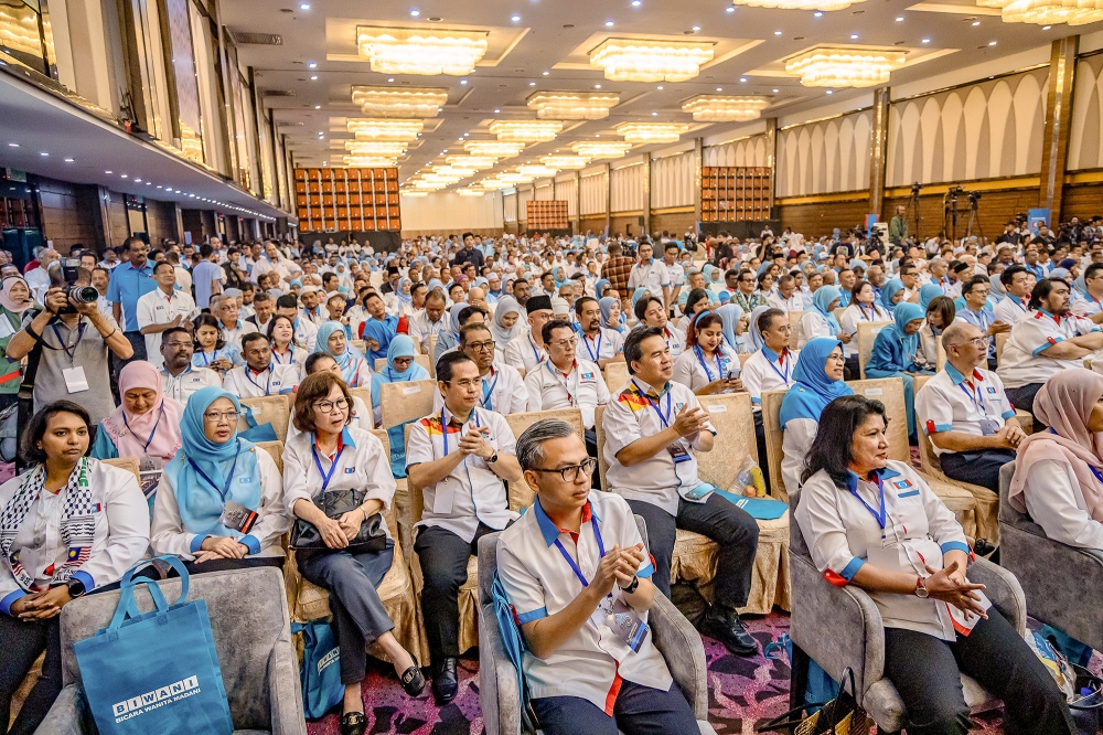 The PKR Complaints Committee, chaired by Datuk Ahmad Kassim, will evaluate all objections and complaints, while the Appeals Committee, chaired by Mohd Khuzzan Abu Bakar, will handle appeals. — Picture by Firdaus Latif