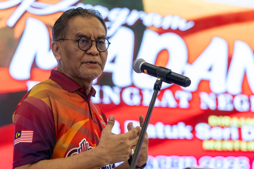 Health Minister Datuk Seri Dr Dzulkefly Ahmad speaks at the launch of the Kelantan state-level 2025 Madani Afiat Programme in Mydin Mall, Tunjong today. — Bernama pic
