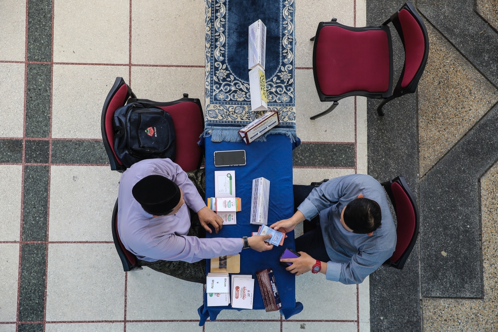 The Perak Islamic Religious and Malay Customs Council (MAIPk) collected RM253 million in zakat in 2024, marking an increase from RM237 million recorded in 2023. — File picture by Yusof Mat Isa