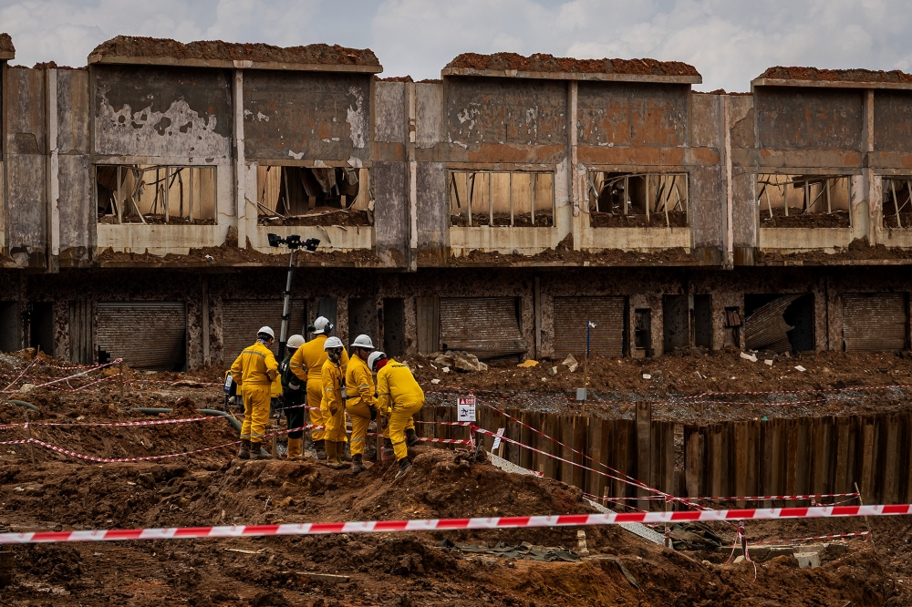 A general view of the site of the explosion and gas pipeline fire in Putra Heights on April 30, 2025. — Picture by Firdaus Latif.