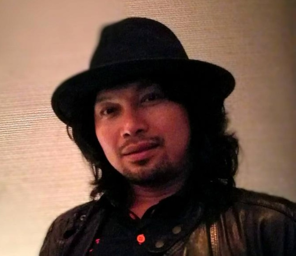 The 50-year-old founder and lead singer of Loso, one of Thailand’s most successful rock bands, was originally arrested in 2017 after firing a gun into the sky following a concert in the southern province of Nakhon Si Thammarat. — Picture via Facebook/Sek Loso