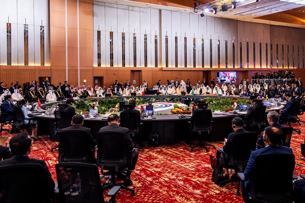 Delegates attend the 2nd Asean-Gulf Cooperation Council (GCC) Summit at the Kuala Lumpur Convention Centre on May 27, 2025. — Picture by Firdaus Latif.