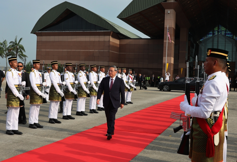 Chinese Premier Li Qiang departed for home at 9.15 am yesterday after attending the ASEAN-Gulf Cooperation Council (GCC)-China Summit in Kuala Lumpur. — Bernama pic