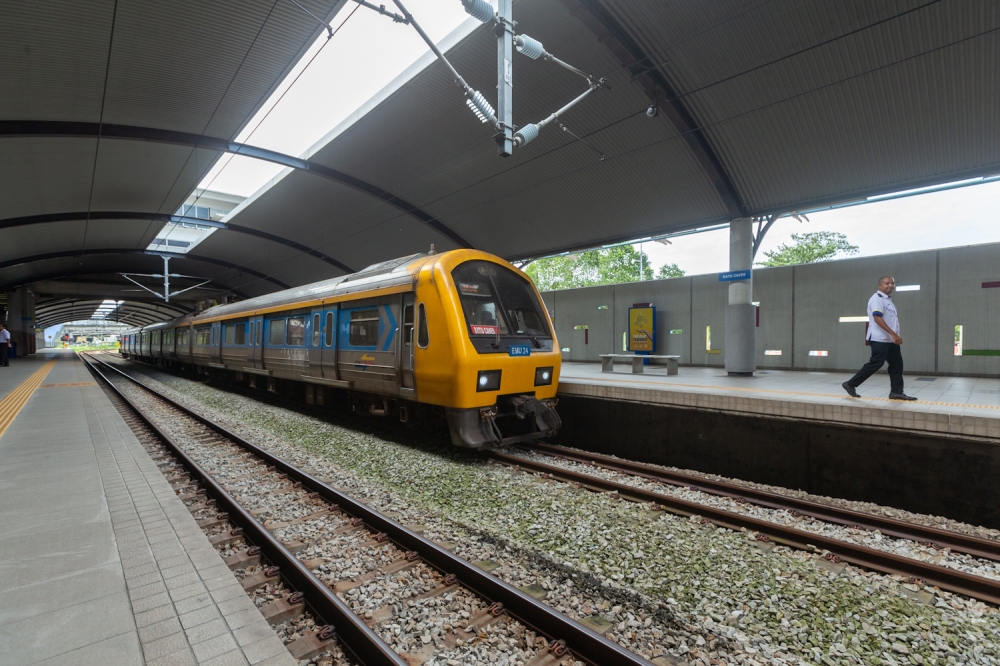 KTMB, in a statement, said that during the upgrade period, KTM Komuter services in the Klang Valley and electric train services (ETS) will undergo temporary timetable adjustments. — Picture By Raymond Manuel