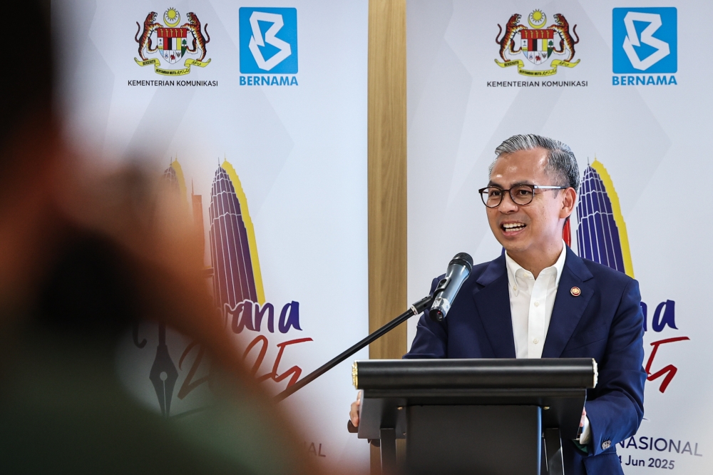 Communications Minister Datuk Fahmi Fadzil speaks at the National Journalists’ Day (Hawana) 2025 Strategic Partners Programme at Wisma Bernama yesterday.
