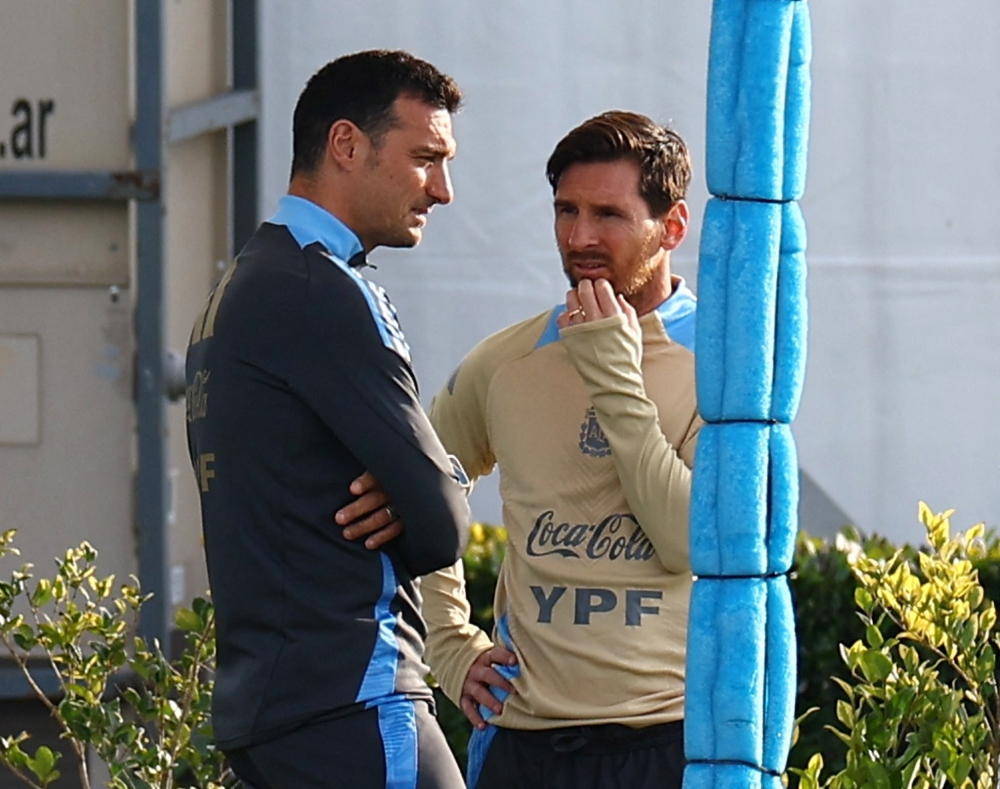 Argentina coach Lionel Scaloni and Argentina’s Lionel Messi during training in Buenos Aires, June 3, 2025. — Reuters pic 