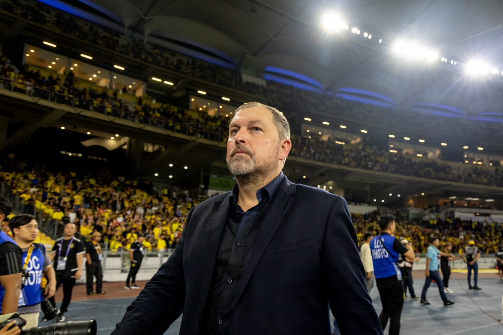 Malaysia head coach Peter Cklamovski during the 2027 Asian Cup Qualifiers Match between Malaysia vs Vietnam at the Bukit Jalil Stadium last night. — Picture by Firdaus Latif
