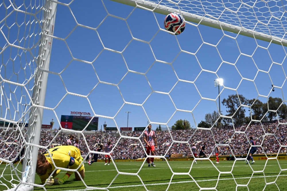 Atletico Madrid’s Slovenian goalkeeper Jan Oblak concedes the opening goal during the Club World Cup 2025 Group B football match between France’s Paris Saint-Germain and Spain’s Atletico de Madrid at the Rose Bowl stadium in Los Angeles on June 15, 2025. — AFP pic