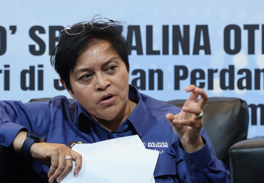 Minister in the Prime Minister’s Department (Law and Institutional Reform), Datuk Seri Azalina Othman Said, said the Act has already been gazetted and is now awaiting the official enforcement date to be signed by Communications Minister, Datuk Fahmi Fadzil. — Bernama pic 