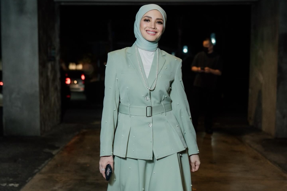 According to media reports early last month, headscarf manufacturer Obor Holding Sdn Bhd is taking legal action against Pink Fate for allegedly owing the company RM4.65 million. — Picture from Instagram/missfazura