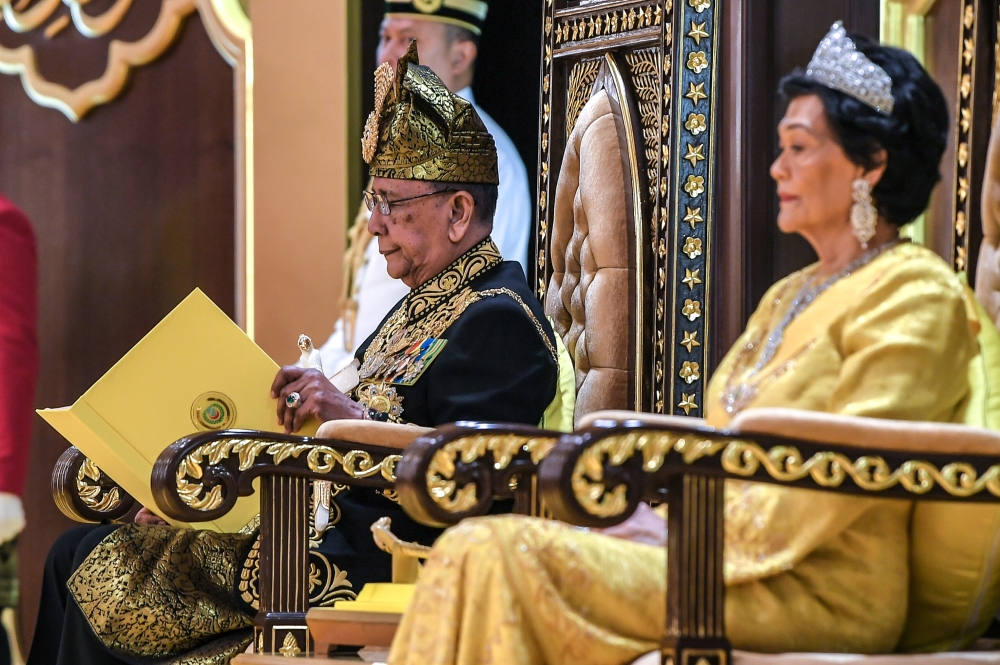Sultan of Kedah Al-Aminul Karim Sultan Sallehuddin Sultan Badlishah delivered the Royal Address during the Investiture Ceremony held in conjunction with His Majesty’s 83rd birthday celebration at Istana Anak Bukit, Alor Setar. — Bernama pic
