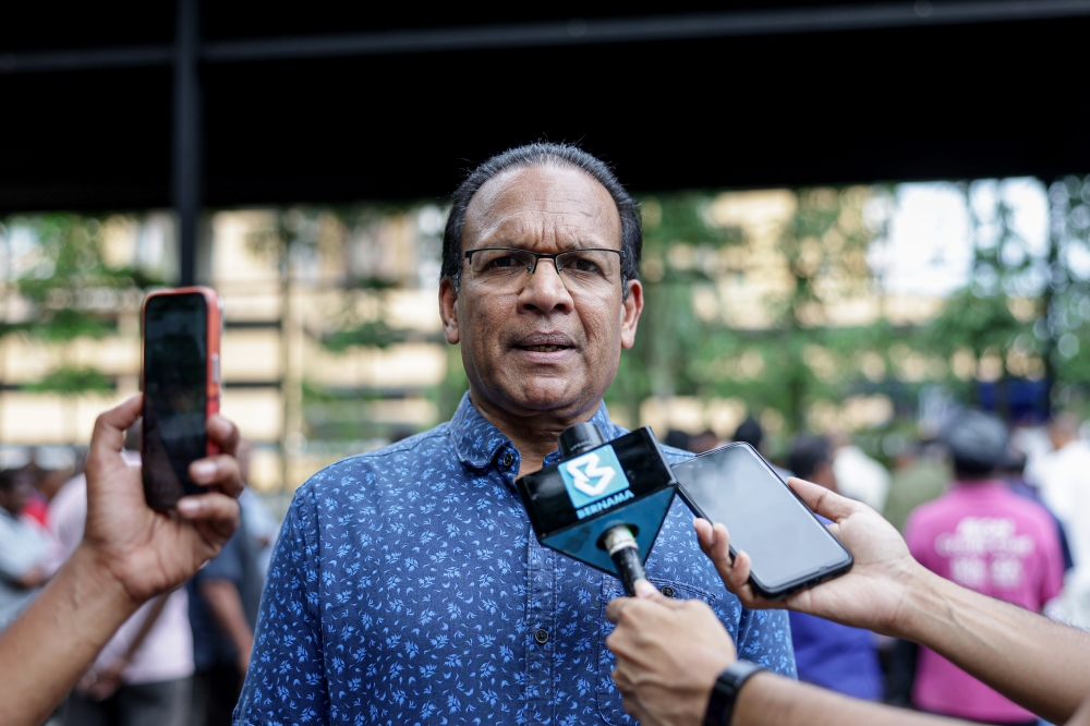 MIC vice-president Datuk T. Murugiah speaks to the media during the cremation ceremony of the late former MIC president Datuk Seri G. Palanivel at the Sentul Hindu Crematorium in Kuala Lumpur, June 19, 2025. — Bernama pic