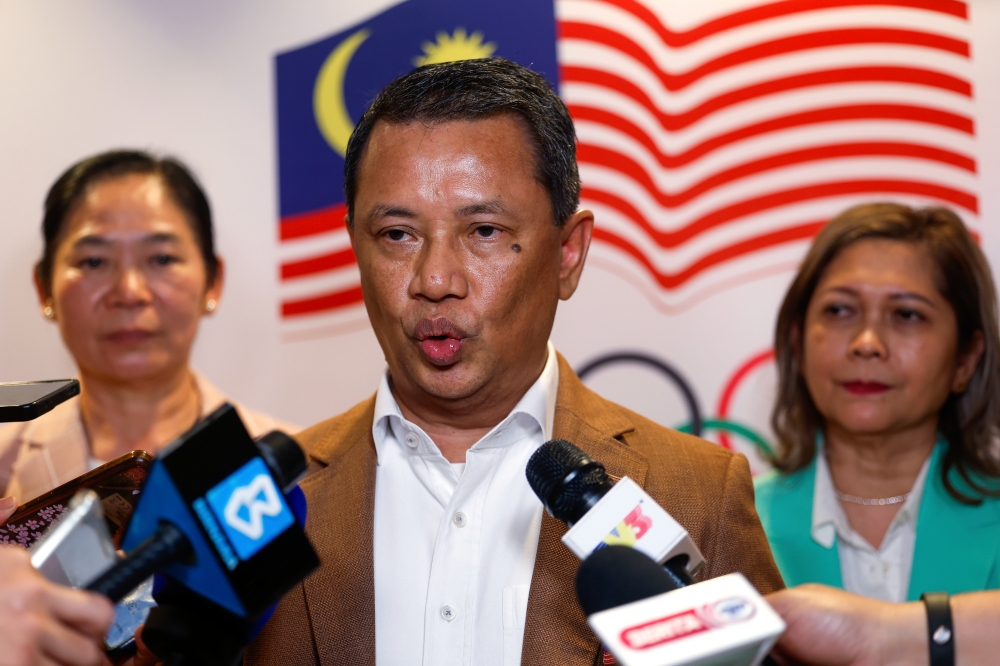 OCM president Tan Sri Mohd Norza Zakaria said he would be meeting Youth and Sports Minister Hannah Yeoh today to discuss the matter before a final decision is made. — Bernama pic 
