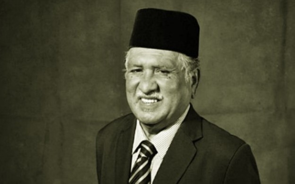 Chairman of the Institute of Islamic Understanding Malaysia (Ikim) Professor Datuk Muhammad Nur Manuty died today at the age of 76. — Picture via Facebook/Abim Pusat