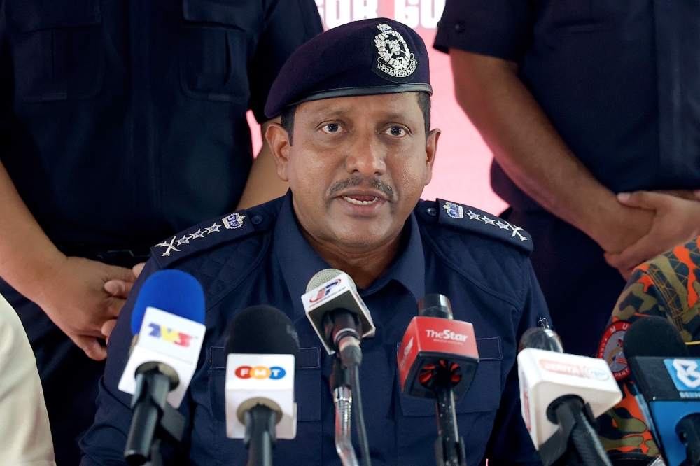 Selangor police chief Datuk Hussein Omar Khan said today the footage was gathered from multiple sources and locations nearby. — Picture by Firdaus Latif