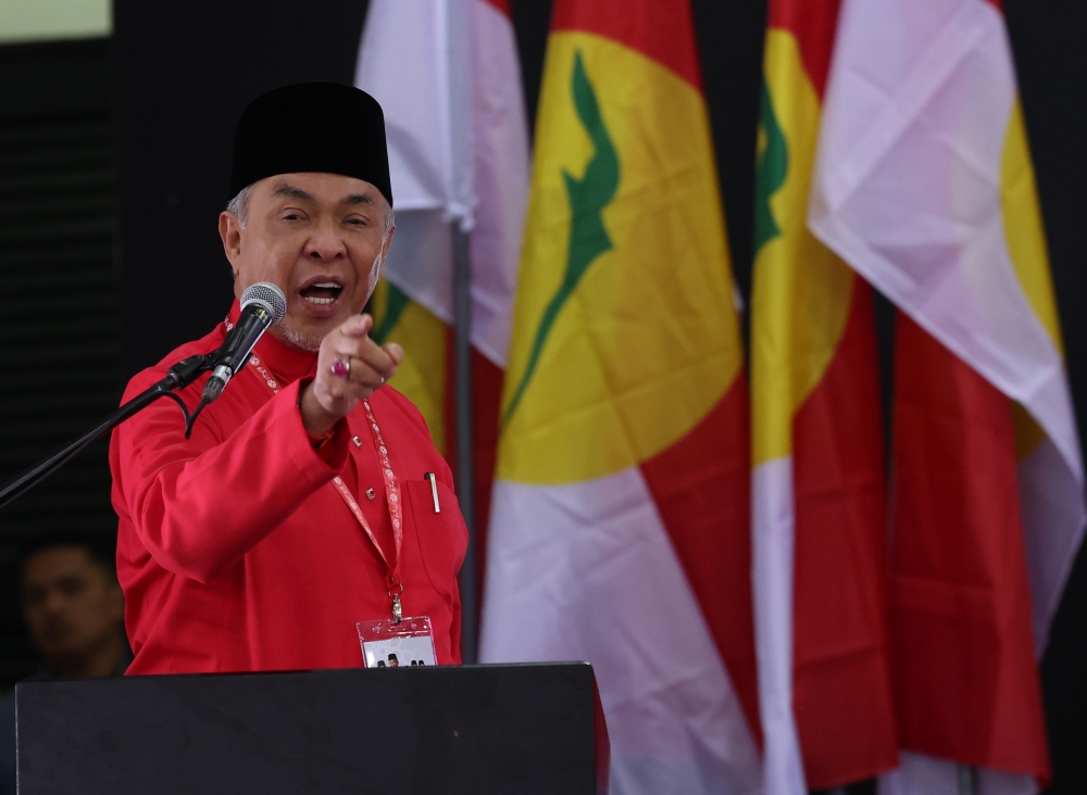 Umno President Datuk Seri Ahmad Zahid Hamidi speaks at the Sri Gading Umno Division Conference launch in Parit Raja, Batu Pahat. — Bernama pic