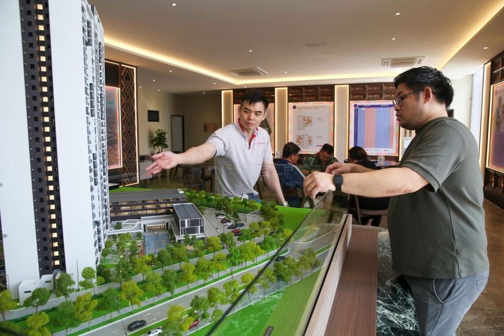 Sprawling across 4.49 acres, Erat Residence is a low-density development comprising only 269 units and is the first freehold condominium in Alam Impian, Shah Alam. — Picture by Choo Choy May