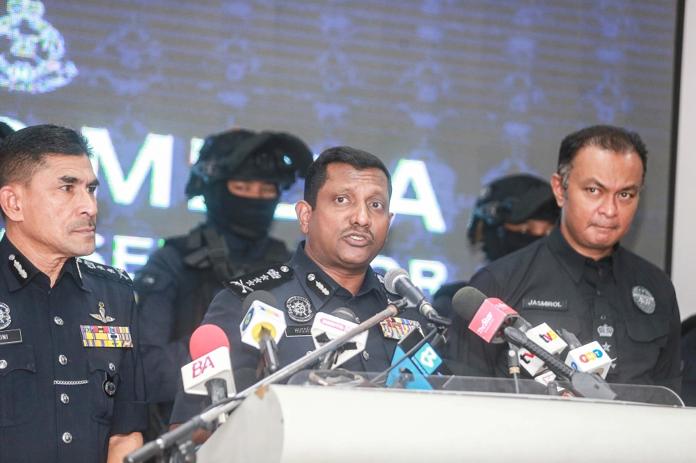 Selangor Chief Police Datuk Hussein Omar Khan said that the programme had participants from all over Malaysia and one of them was from Kedah. — Picture by Sayuti Zainudin  