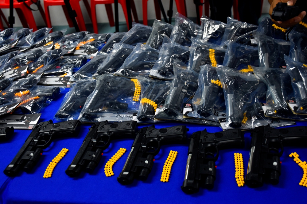 Melaka police seized 351 imitation pistols worth over RM105,000 in a raid on a toy shop storeroom in Taman Teknologi Cheng, July 16, 2025. — Bernama 