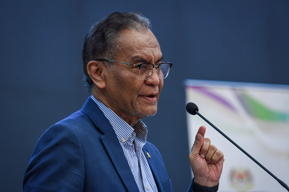 In a post on Facebook yesterday, Health Minister Datuk Seri Dr Dzulkefly Ahmad, said the achievement was part of the artificial intelligence (AI)-based digital reforms that his ministry is currently implementing. — File pic via Bernama